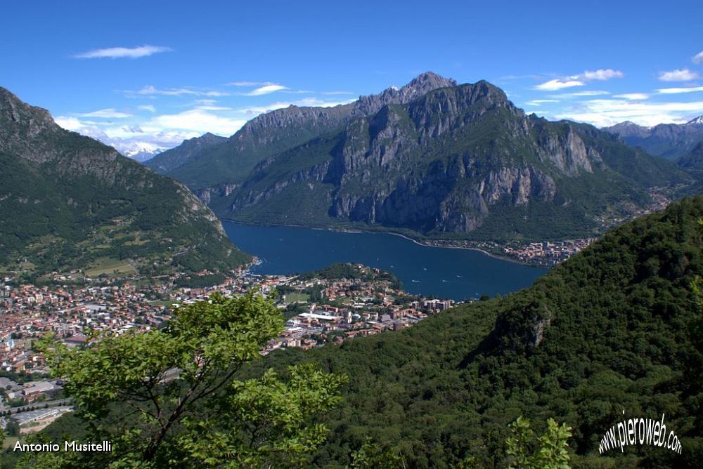 09 Panorama sul lago.jpg